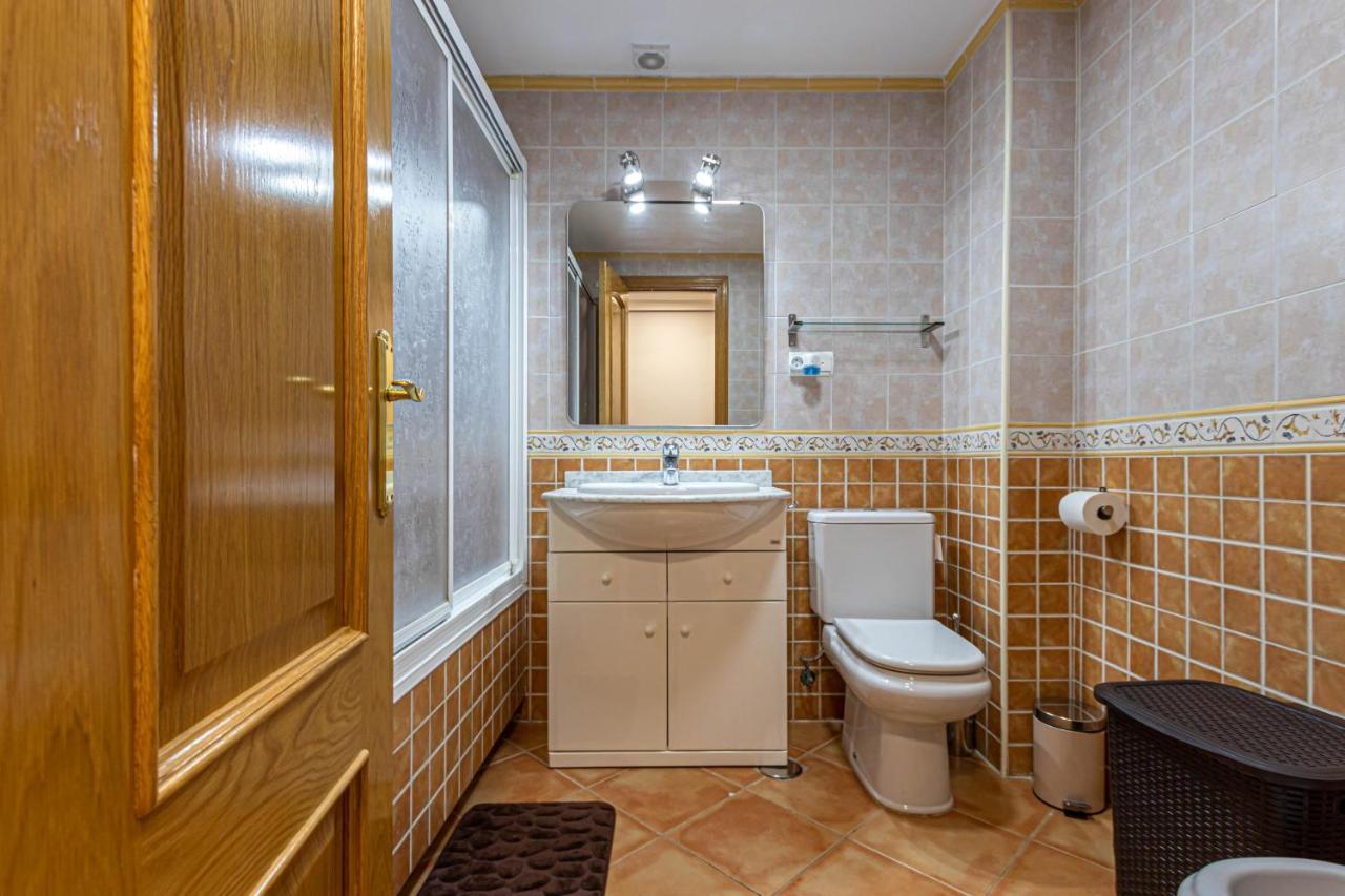 797 Holiday Rentals- Piso Con Amplia Terraza A Solo 1 Min De La Playa Бенальмадена Экстерьер фото